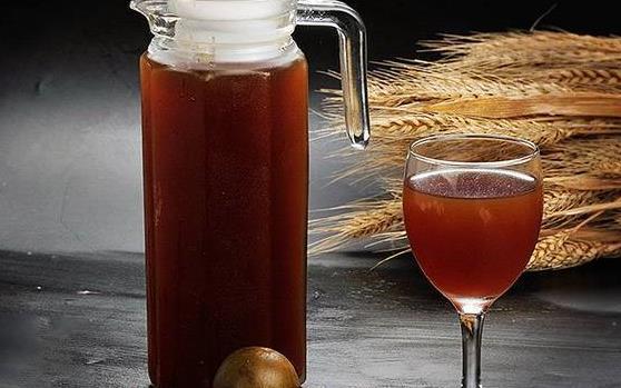 酸梅饮料，传统美味与现代风尚的融合