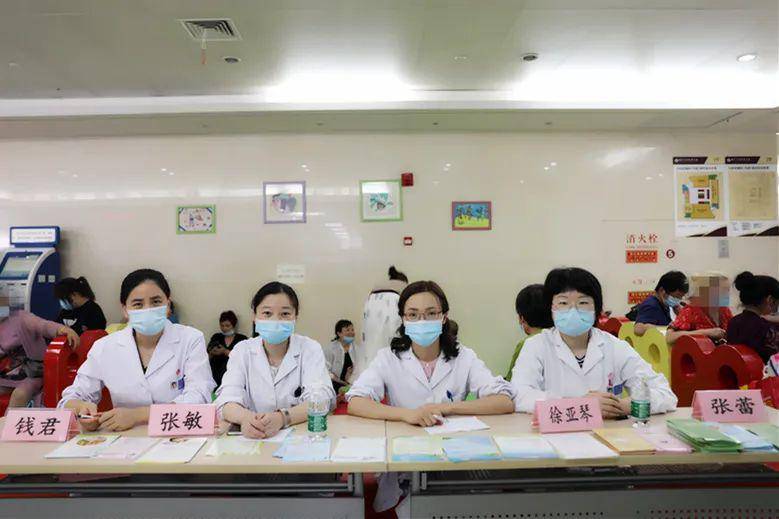南京儿童医院专家团队，守护儿童健康的坚实后盾