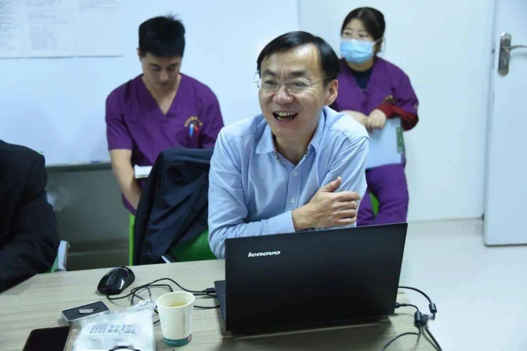 重庆儿科专家史源，医术精湛，医德高尚