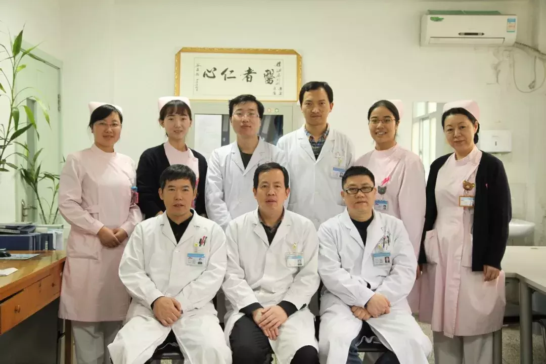 老儿保泌尿外科专家，守护儿童健康的守护者