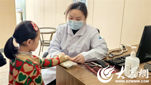 省立儿童医院儿科专家，守护儿童健康的坚实后盾