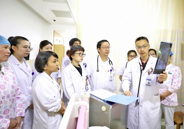 大连儿童医院儿科专家团队，专业守护儿童健康