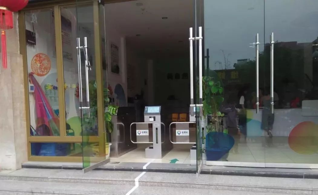南京刷卡自动门，智能化生活的便捷通道