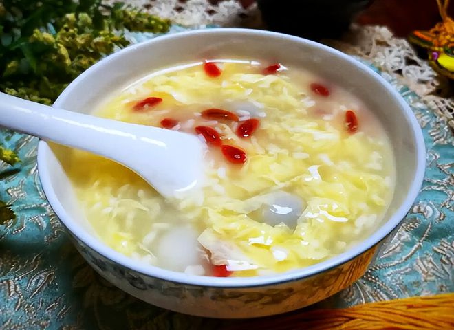 米酒蛋花汤，一道美味佳肴与传统养生的完美结合
