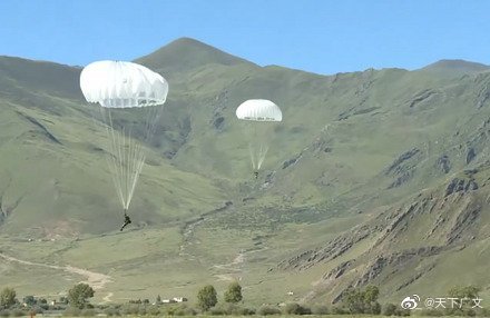 伞兵西藏，英勇传奇与神秘高原的交汇