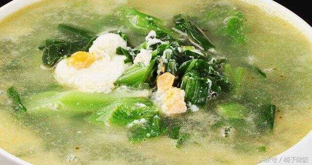 油菜蛋花汤，一道家常美食的做法