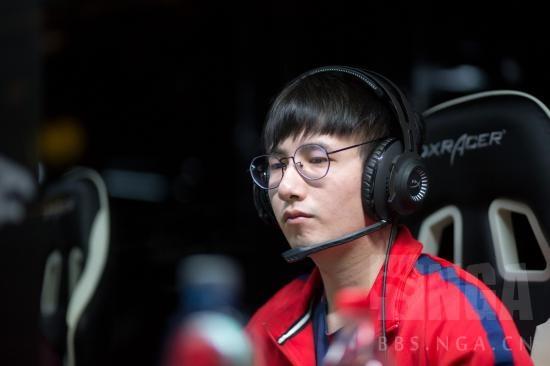 LGD阵容FY，电竞巅峰的战术解析与策略深度探讨
