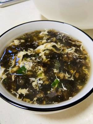 紫菜蛋花营养汤，美味与健康并存的佳肴