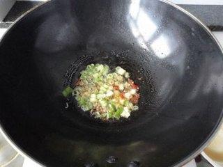 黄花菜蛋花面的美味之旅，一道传统与现代的完美结合