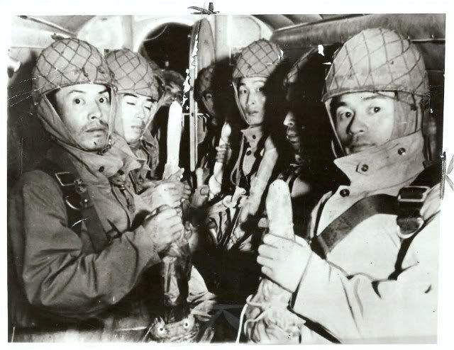 99式伞兵刀，现代战争中的精英装备